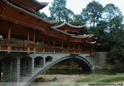 独具特色的国内六大神秘古寨