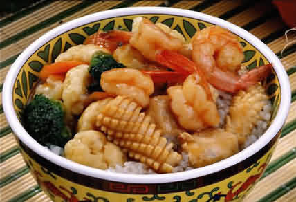 秋味十足的海鲜拌饭