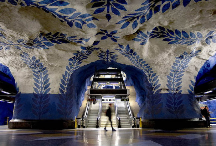 斯德哥尔摩地铁：世界最长地下艺术长廊