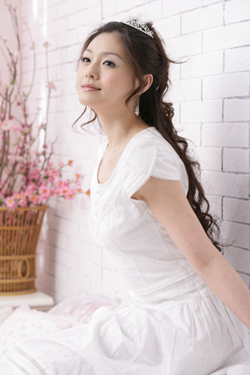 50位女明星的浪漫婚纱照