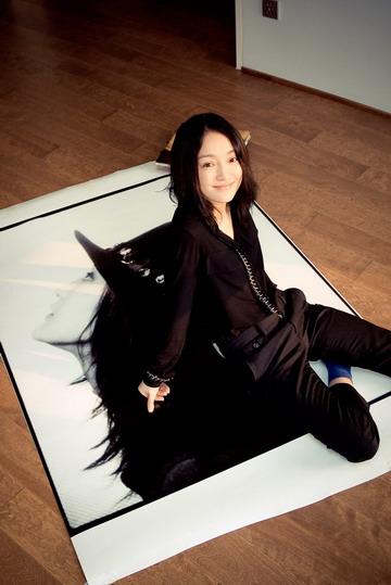 周迅和她珍爱的香奈儿私藏品