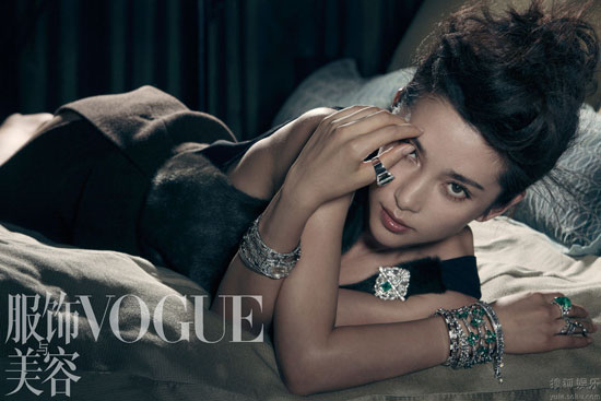 李冰冰演绎Vogue珠宝 性感魅惑