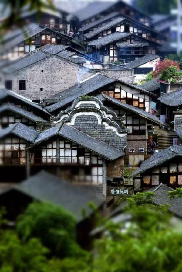 站在屋顶看中国