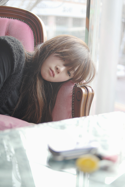 唯美的长发女生