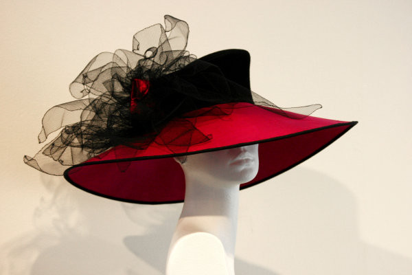 英国帽饰设计师 - Philip Treacy  的作品