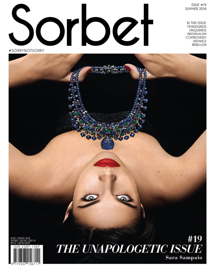 超模Sara Sampaio登《Sorbet》杂志封面