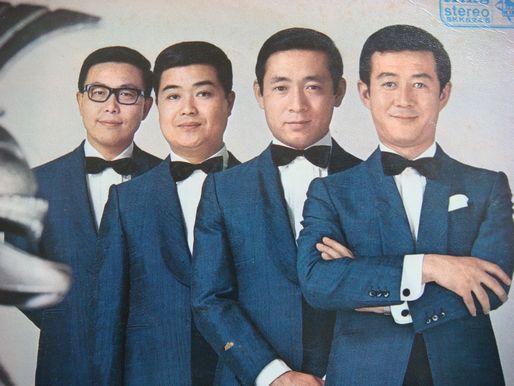 日本黑鸭子男声四重唱--蓝色的园舞曲
