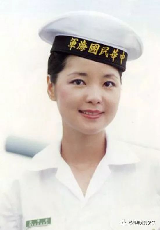 邓丽君《君在前哨》