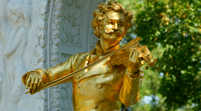小约翰施特劳斯（Johann Strauss）《 蓝色多瑙河》