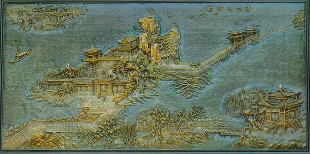 精 美 的 铜 雕  画