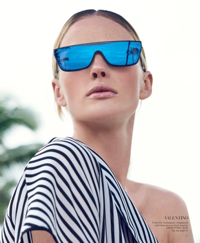 ANNE VYALITSYNA MODELS THE SEASON’S MUST