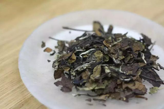 白茶，可泡可煮