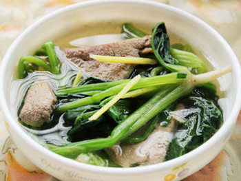 春季进补菠菜汤