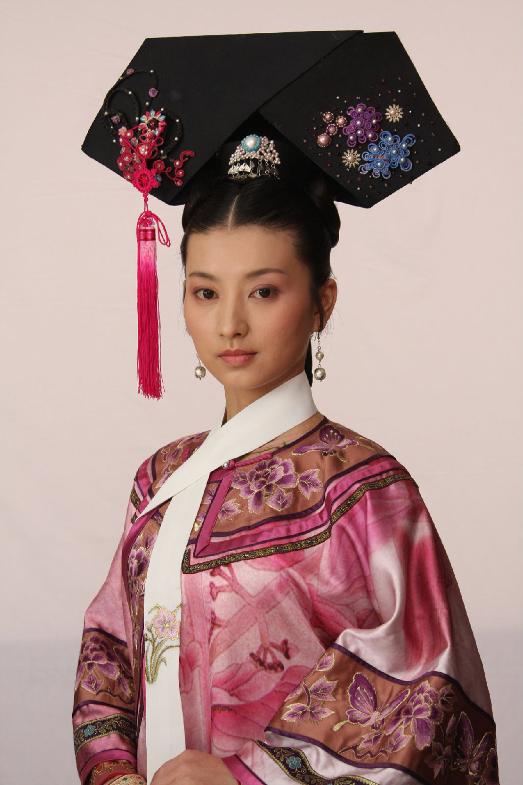 电视剧《后宫甄嬛传》片尾曲--《凤凰于飞》（刘欢）