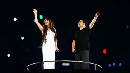 刘欢、莎拉布莱曼演唱《我和你》2008奥运主题曲