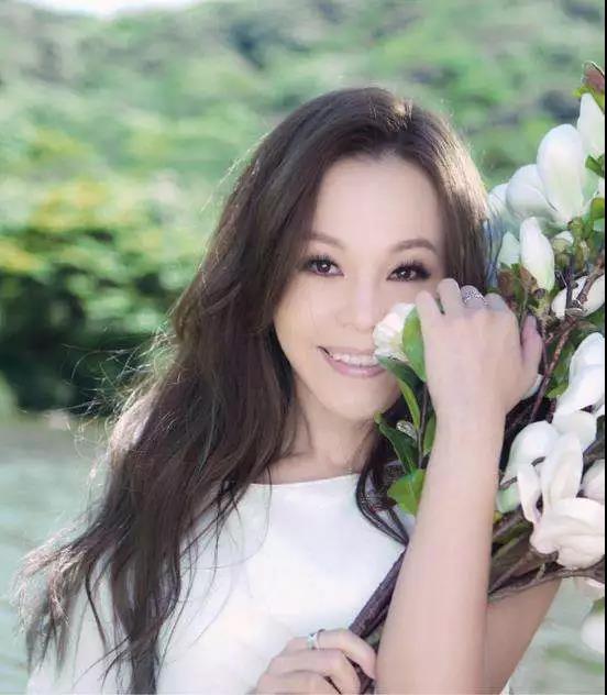 那些让我们难以忘怀的经典音乐及吕方《老情歌》