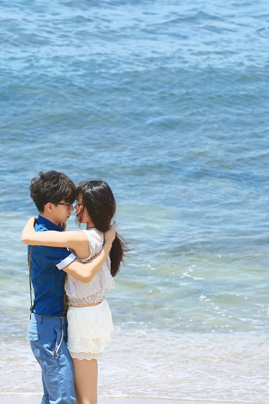 胡夏深情演绎《傻瓜探戈》