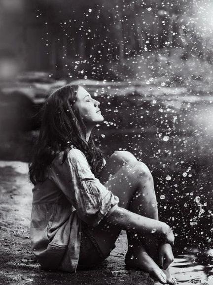 Enya 恩雅《Echoes In Rain》雨中回响