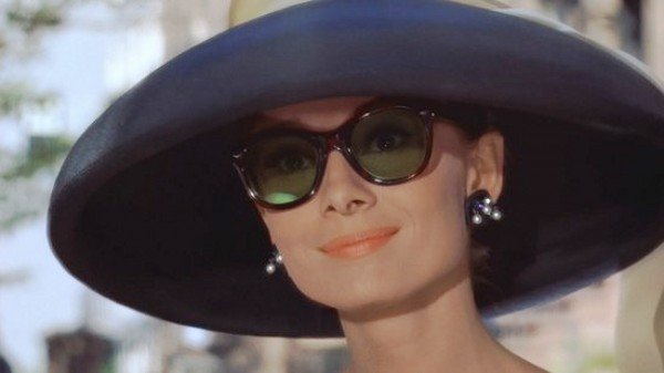 电影《在蒂凡尼处早餐》插曲--《Moon River》月亮河