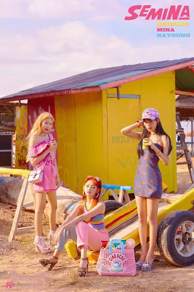 Gugudan 《Perhaps Love》好像是爱情吧