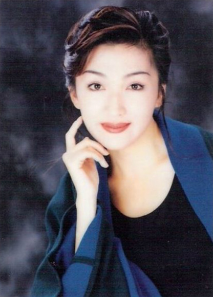 何婉盈《梨涡浅笑》