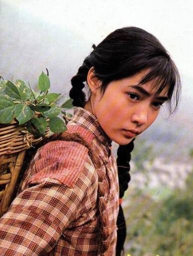 电影《被爱情遗忘的角落》插曲--《角落之歌》卓依婷