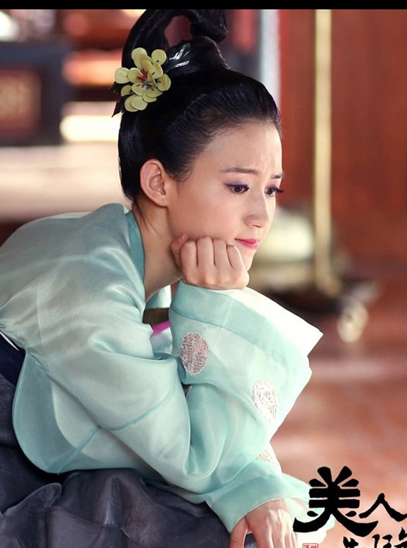 电视剧《美人制造》主题曲--《待我长发及腰》