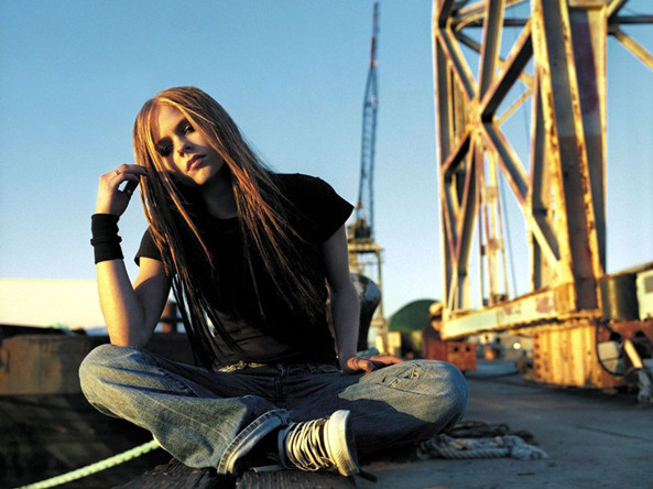 Avril Lavigne《Nobody’s Home》