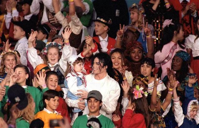 群星《Heal the world》拯救世界