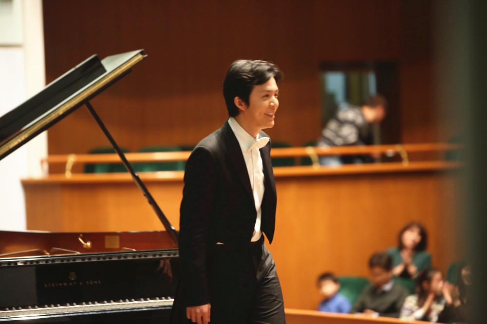 李云迪在第14届肖邦钢琴大赛决赛中的表演