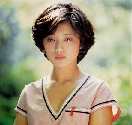 1972年山口百惠《回转木马》
