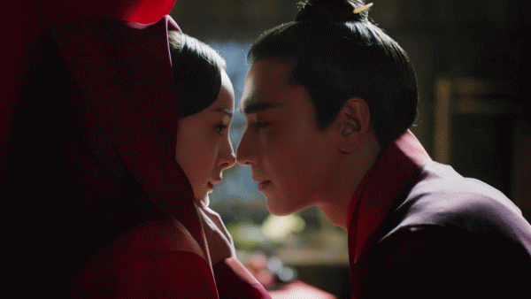最深情《besame mucho》（吻我深深的吻吧）