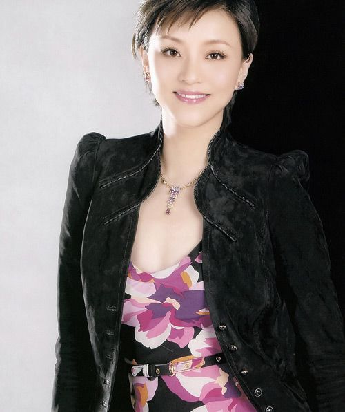 杨澜优雅写真