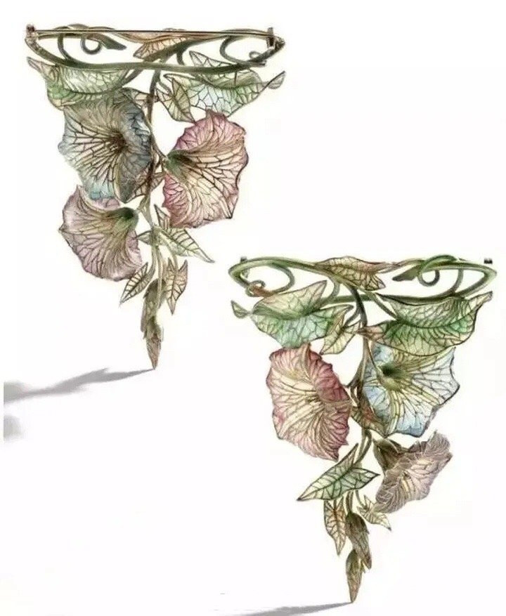 著名的珐琅珠宝Lalique古董珐琅珠宝