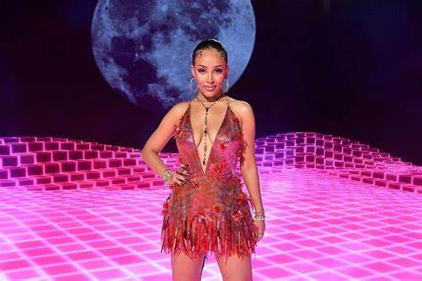 Doja Cat获得2020年VMA Best的 New Artist / 最佳