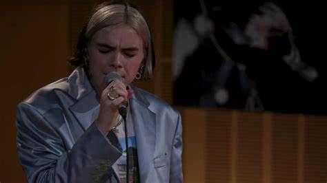 BENEE《Find An Island》（Live）