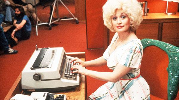 Dolly Parton 《9 to 5》（朝九晚五）