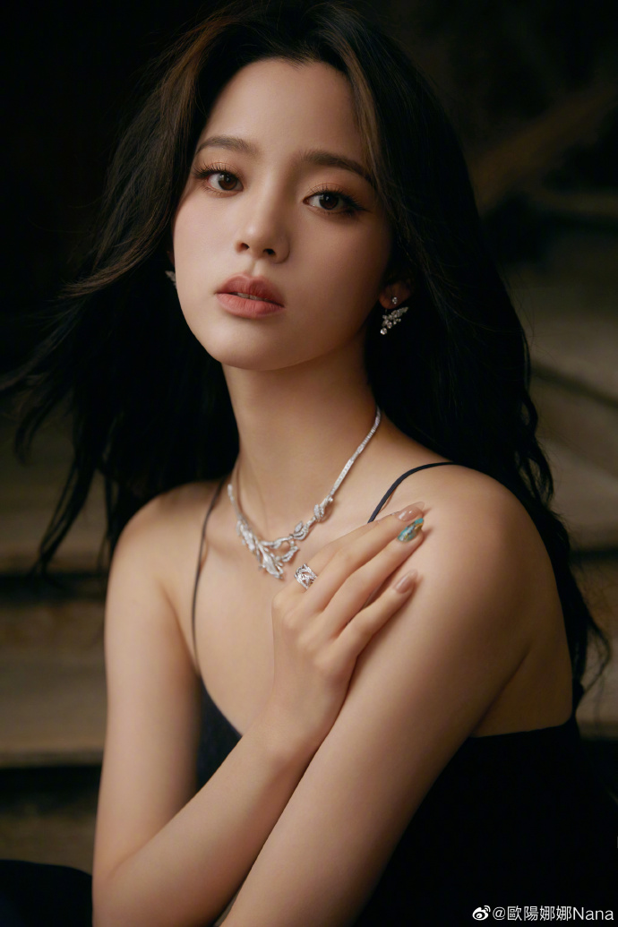 《Bedtime Story》MV