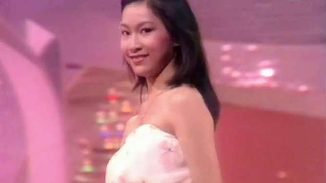 邝美云《心声》