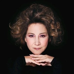  甄妮《云河》