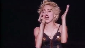 Madonna《Into The Groove》 (Official Video