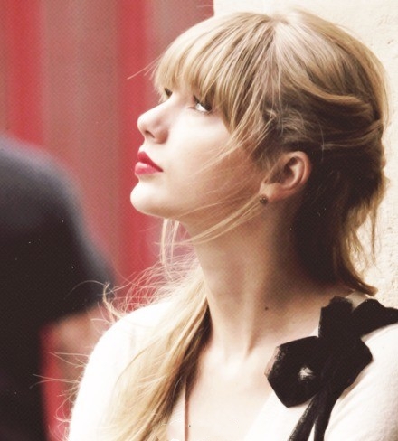 百人大合唱《You Belong With Me》Taylor Swift