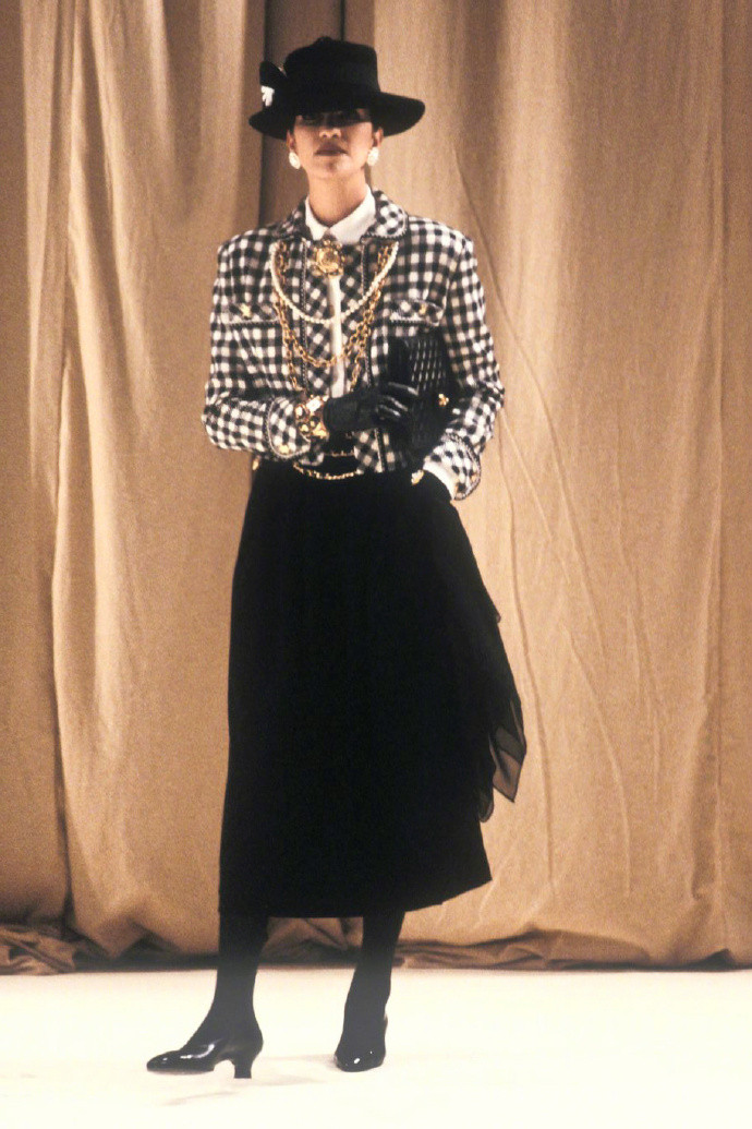 Chanel F/W 1988 Haute Couture