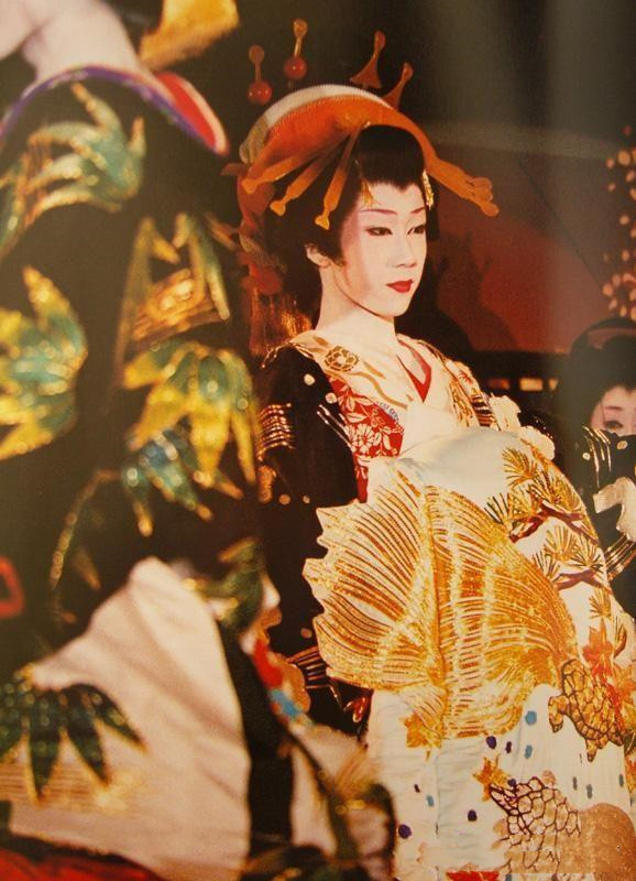 日本歌舞剧《龙与牡丹》早乙女太一