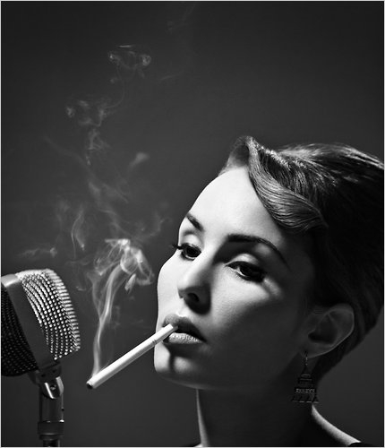 好莱坞影星劳米·拉佩斯