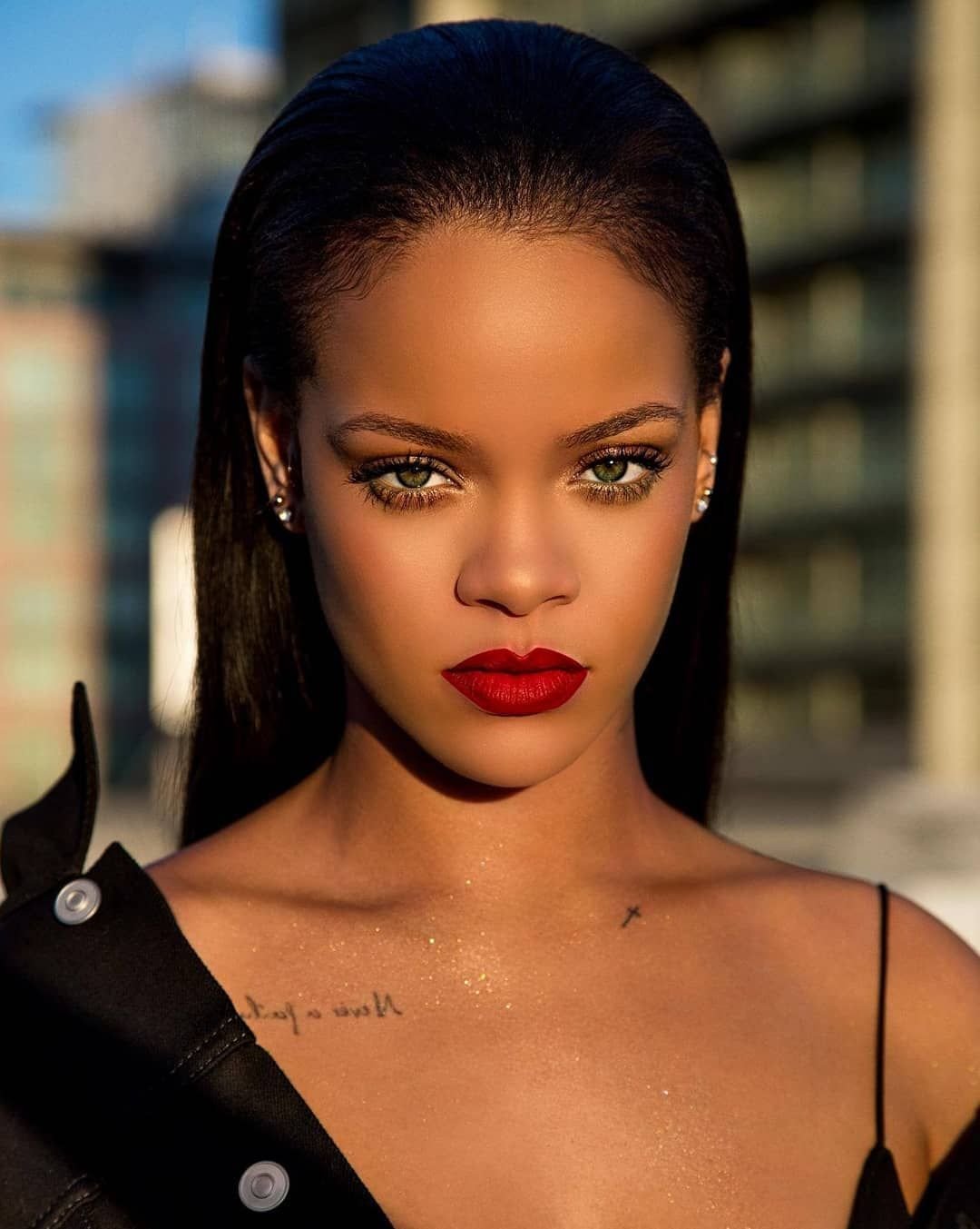 David Guetta，Rihanna《who's That Chick》