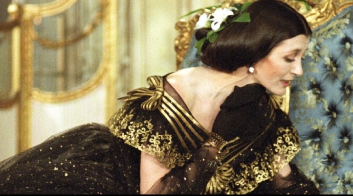 1981年法意合拍版电影《茶花女》La Signora Delle Cameli