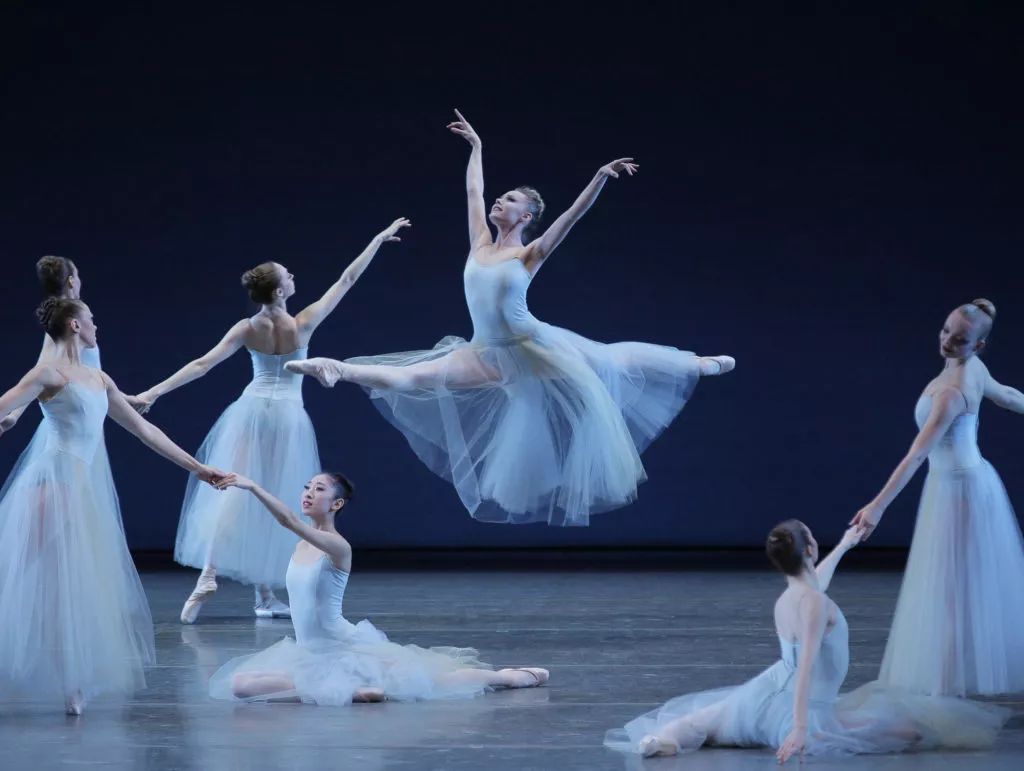 Valse Fantaisie’《华尔兹幻想》
