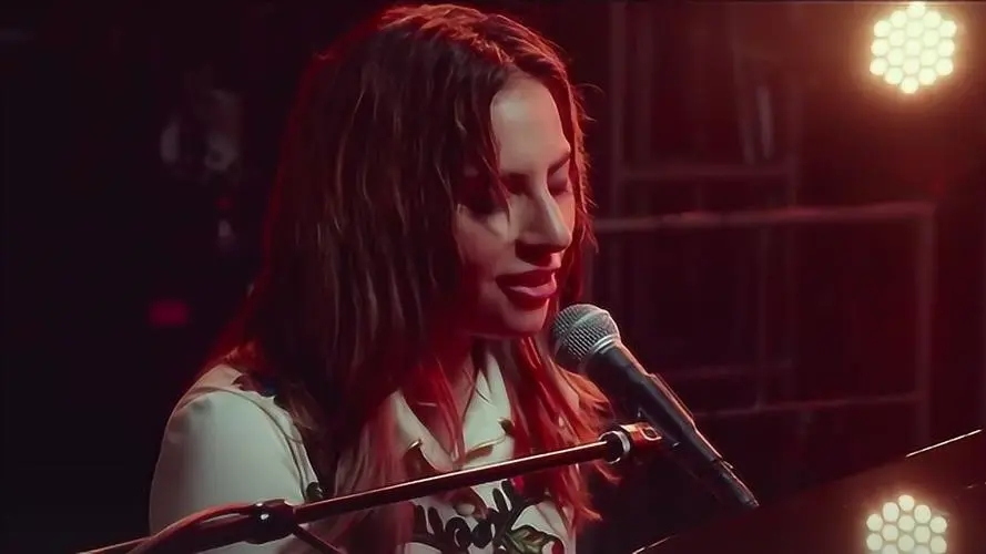 Lady Gaga《Always Remember Us This Way》