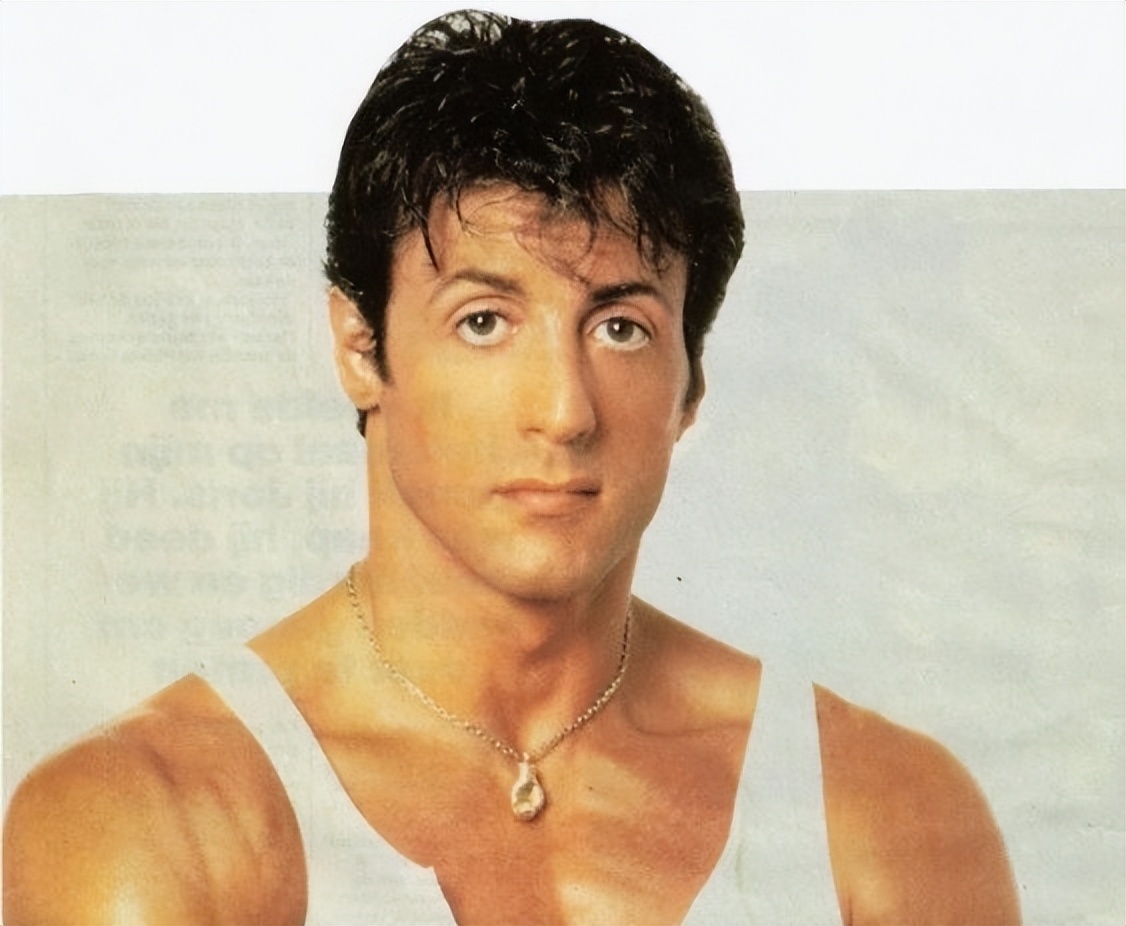 史泰龙（Sylvester Stallone）从0岁到70岁成长照片回顾